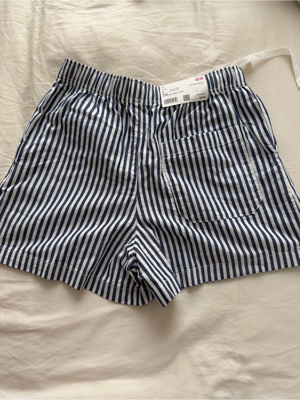 Uniqlo Women’s Cotton Easy Shorts in Blue Stripe - Picture 4 of 12